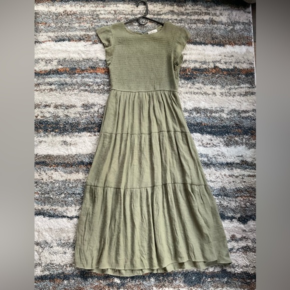 NWOT Sage green maxi dress - Picture 1 of 4